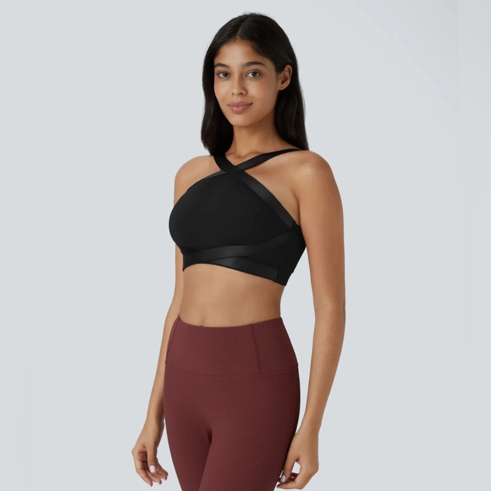 Halara Cross-Strap Black Bra - image 2